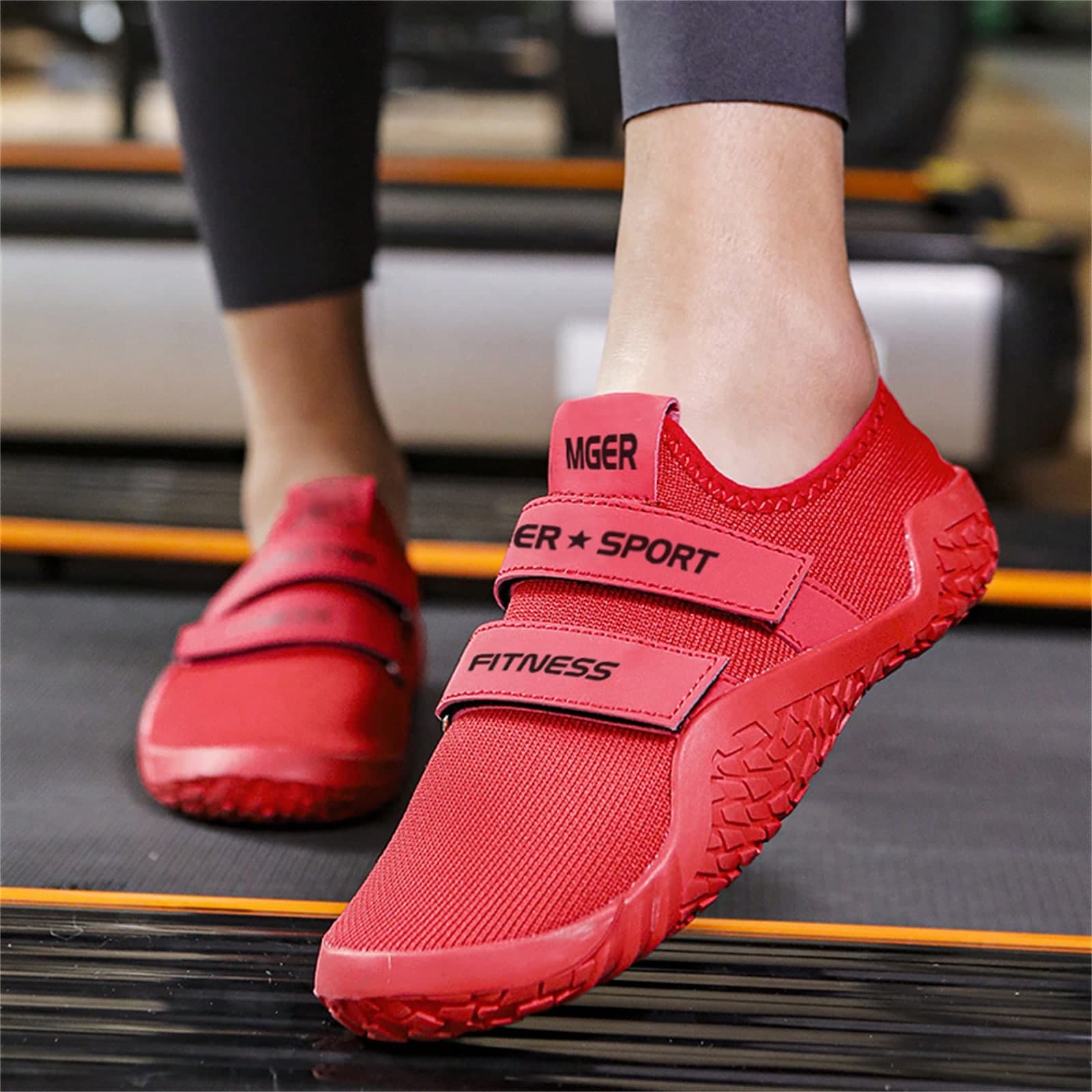 Chaussures de canyoning extérieures rouges pour femmes, chaussures d'eau de randonnée, chaussures de marche anti-dérapantes légères, séchage